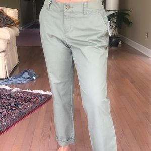 Super cute old navy green pants!!